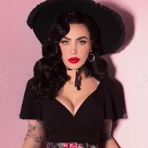 Babydoll crop top in black